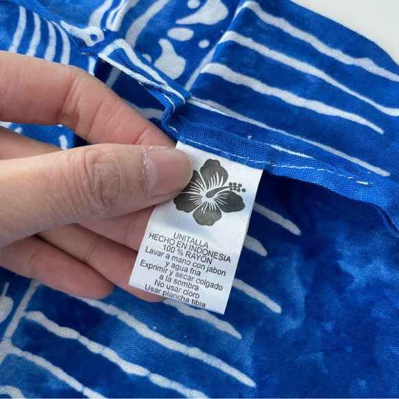 Beach Wrap - Picture 2 of 3